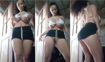 Hot chubby Brazilian girl
